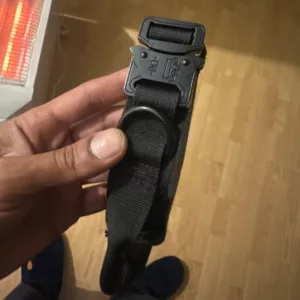 Ontvangen Tactical Training Hondenhalsband met metalen gesp van klant A****e.